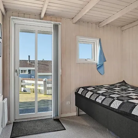 4 Bedroom Cozy In * Hejls
