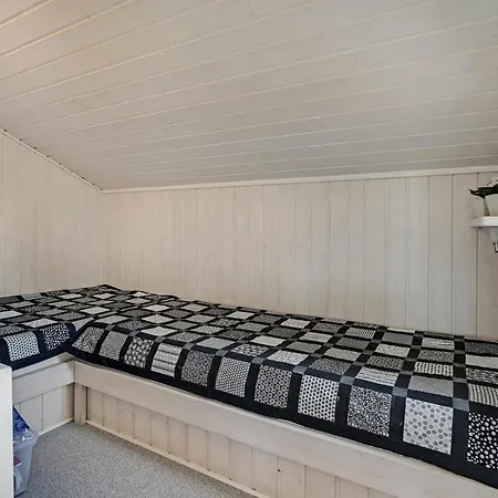 4 Bedroom Cozy In *